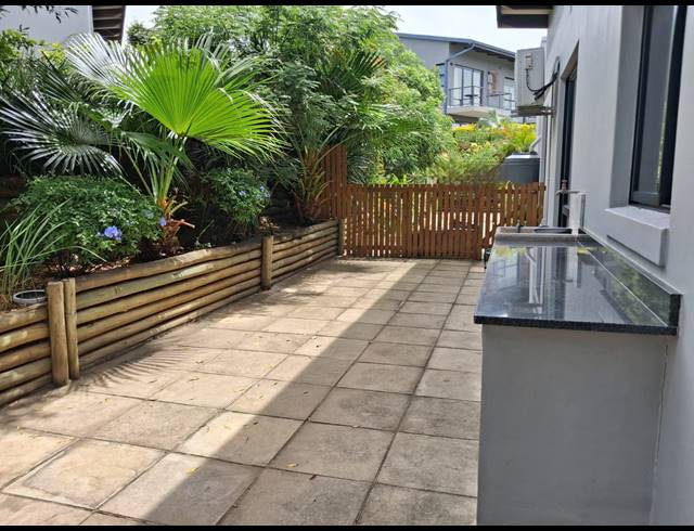 4 BEDROOM HOUSE FOR SALE IN PALM LAKES ESTATE